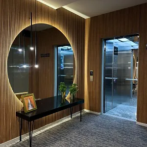 Nova Luxe & Residences 5*, Batoemi Georgië