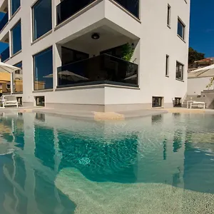 villa-royal-trogir.splithotels.org/